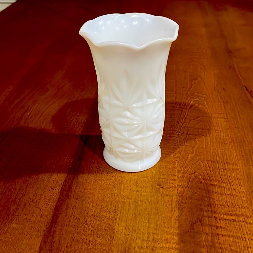 Vintage Milk Glass Vase With Etching Fenton Ripple Lip Stardust by Hazel Atlas